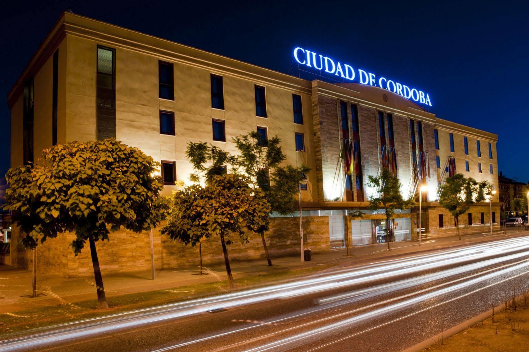 Hôtel Exe Ciudad De Cordoue Extérieur photo